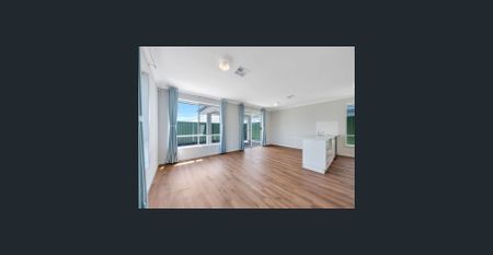 Contemporary Living with Stunning Bay Lifestyle - Photo 4