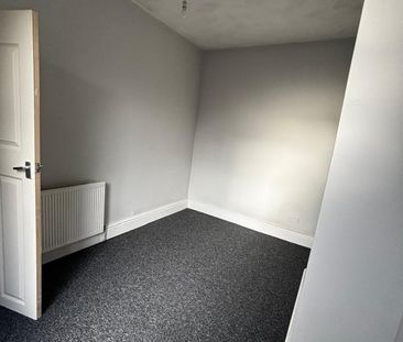 3 Bed Terraced House, New Cross Street, M5 - Photo 3