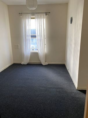 Studio Flat, London Road, CR0 - Photo 1