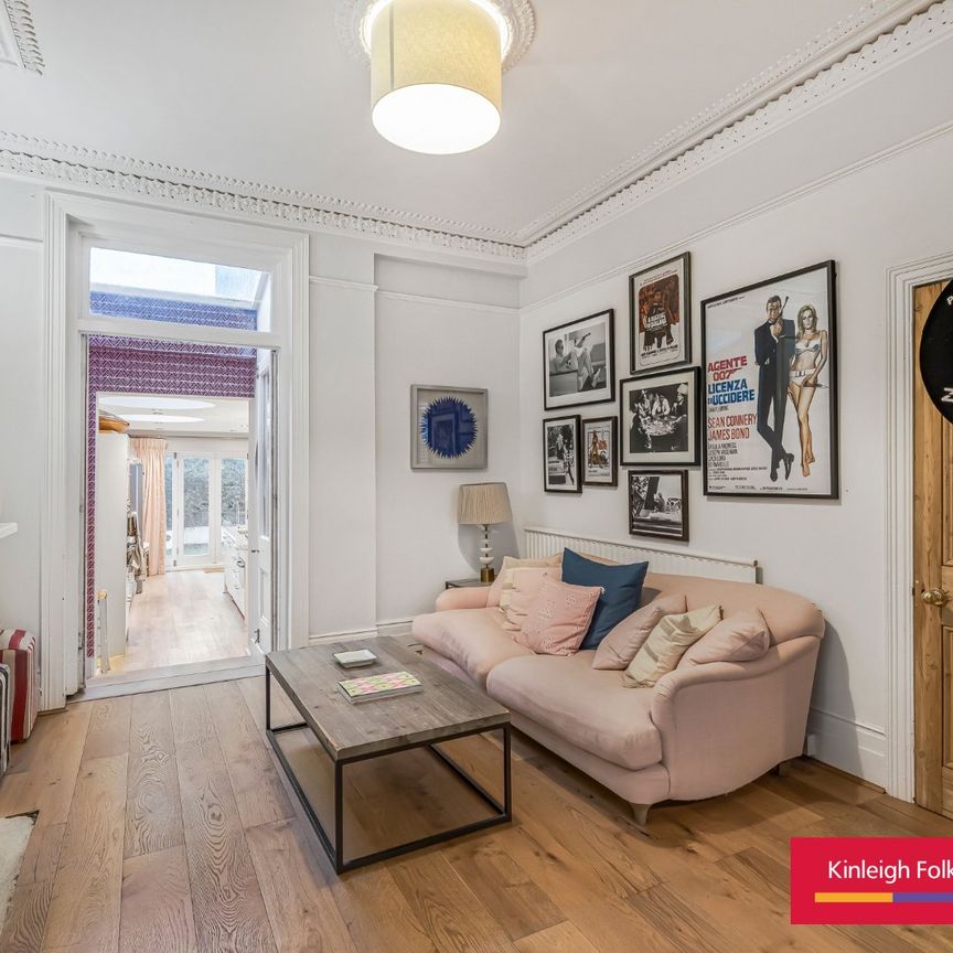 Elms Crescent, London, SW4 - Photo 1