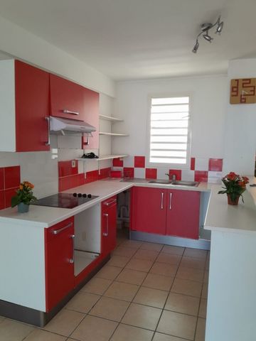 Appartement de type F3 vue mer - Bellevue - FORT-DE-FRANCE - Photo 3