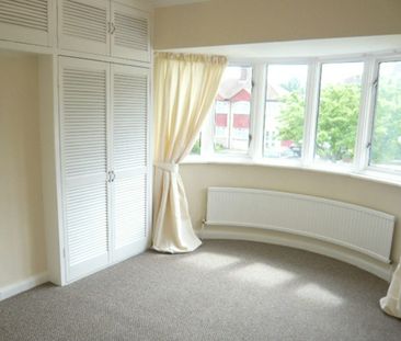 Semi-detached house to rent on - Photo 4