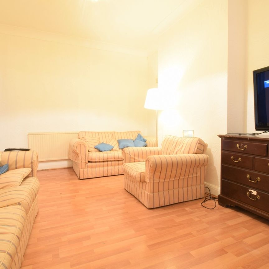 Room in a Shared House, Jeymer Avenue, NW2 - Photo 1