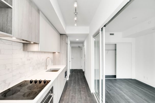 For Lease - 2020 Bathurst Street Unit# 516, Toronto, Ontario - Photo 1