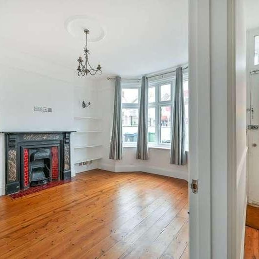 St John's Terrace, Putney, SW15 - Photo 1