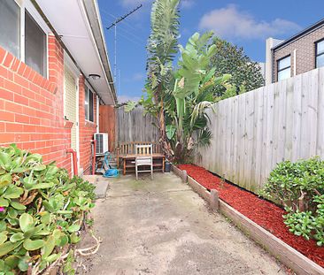 Super Central Cheltenham Living! - Photo 5