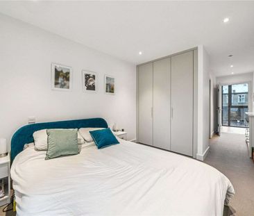 A two bedroom flat with private balcony. - Photo 5