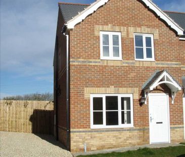 3 bedroom semi-detached house to rent - Photo 5