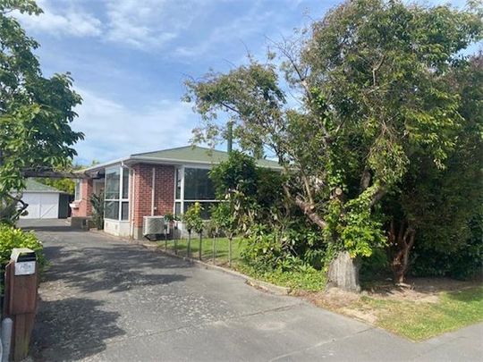 46 Sawyers Arms Road , Northcote - Christchurch, Christchurch City - Comfortable and Convenient Family Home - Photo 1