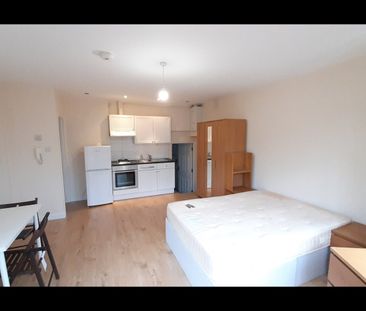 Studio Flat, Highfield Avenue, NW11 - Photo 5
