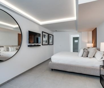 Valle Romano, Estepona West, Estepona, Andalusia 29680 - Photo 2