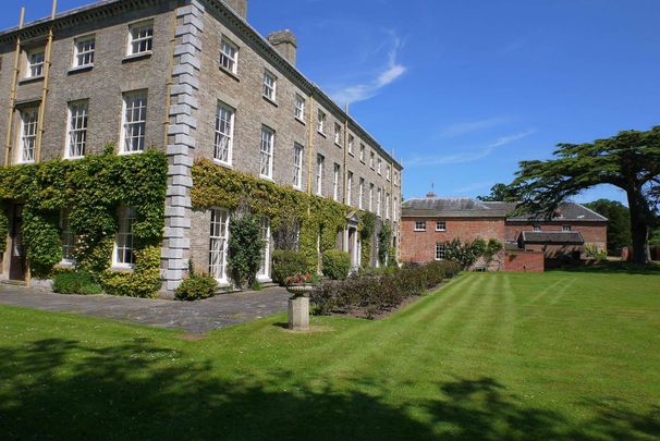 1 of 12 individually designed apartments to let in a quintessential English Country House overlooking a historic parkland setting in the Suffolk Heritage Coast - Photo 1