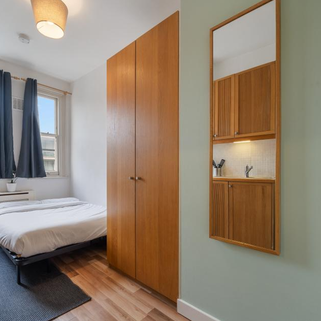 Studio to rent - Photo 1