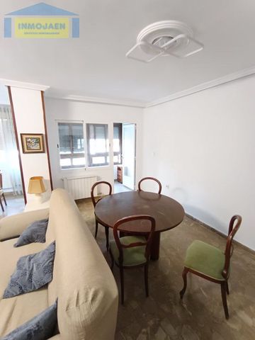 Alquiler Habitación en Avda. Andalucía, Jaén - Foto 4