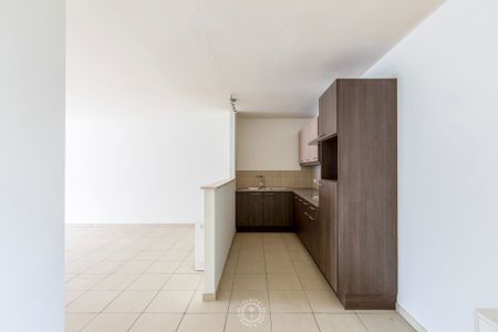 Fijn gelijkvloers appartement met tuintje - Photo 5