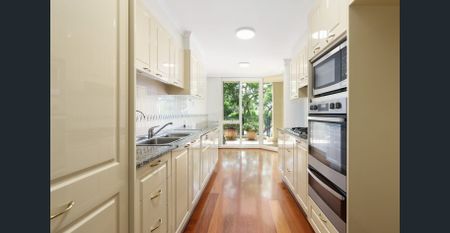Sun-Filled Large 3 Bedroom Unit in Famous Bridlewood Gardens - Photo 4
