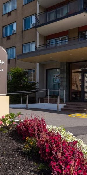 Modern 2-Bedroom | 1 Month Free | Near REM | Heat Included - 390 Boulevard Cote Vertu Ouest, Montréal - Photo 1