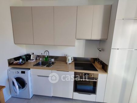 Trilocale in Affitto in Via Castel Morrone 10 a Milano - Photo 4