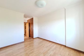 Apartamento T4 em Lisboa