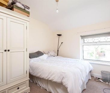 9 Ormiston Crescent, Ballyhackamore, Belfast, BT4 3JP - Photo 3