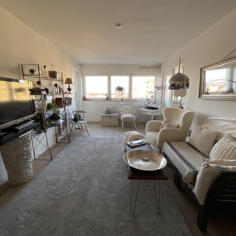 Mit Blick über Braunschweig - Sanierte 3-Zimmer-Wohnung mit Balkon! - Photo 1