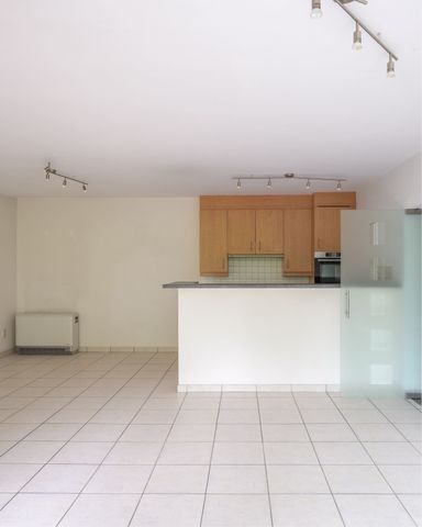 Lichtrijk appartement met privétuin - Photo 4