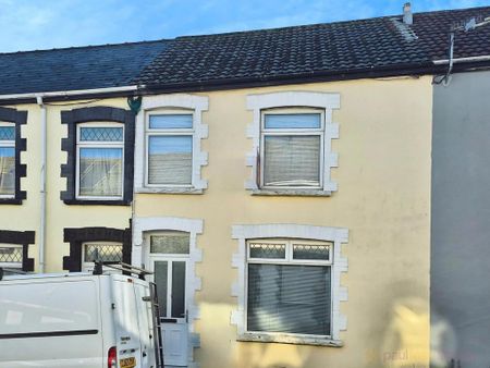 3 bedroom terraced house to rent - Photo 2