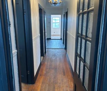 Grand 6 1/2 ; 4 chambre 1 salle de bain (2e étages d'un duplex) - Photo 4