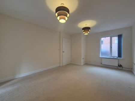 Marshall Crescent, Wordsley, Stourbridge, DY8 - Photo 2