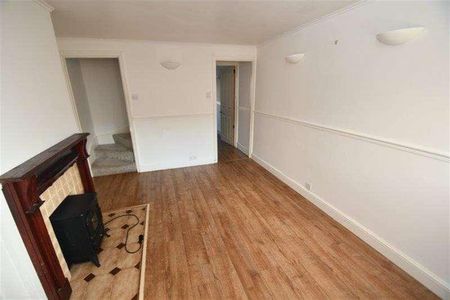 Bedroom End Of Terrace House In Elstead, GU8 - Photo 4