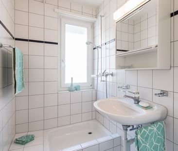 Erdgeschosswohnung mit Sitzplatz? Nachmieter per sofort gesucht! - Photo 2