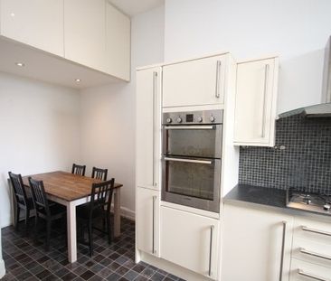 Broomhill Terrace, Glasgow, G11 - Photo 2