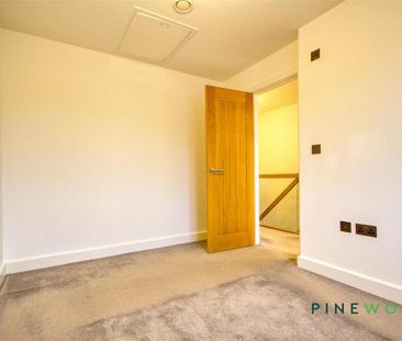 3 bedroom terraced house to rent - Photo 4