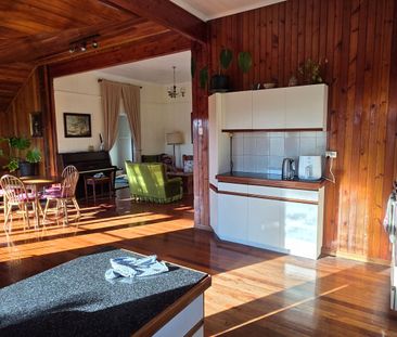 Highgate Hill - Photo 5