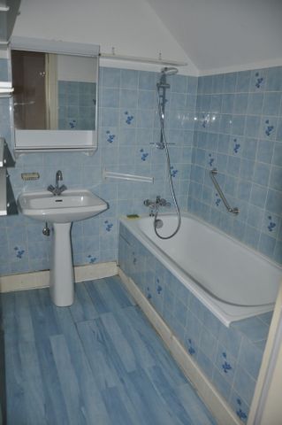Location Appartement 3 pièces 47m² - Photo 3