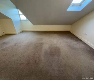 2 bedroom property to rent in Rochdale - Photo 6