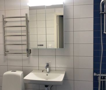 Hagalundsgatan, Solna - Photo 3