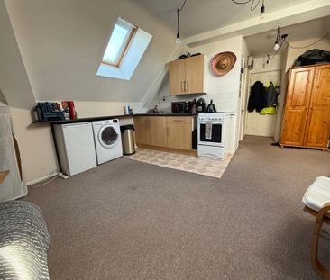 Studio to rent - Photo 3
