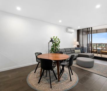 Level 19 Apartment with City Views | Walk to Everything | Alfred St... - Photo 1