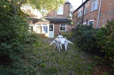 Queens Road, Clarendon Park, Leicester, LE2 - Photo 2