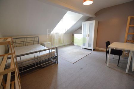 5 bedroom terraced house to rent - Photo 2