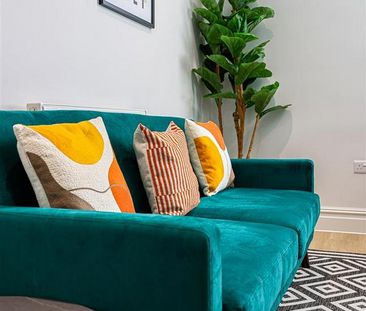 1 bedroom in a house share to rent - Photo 2