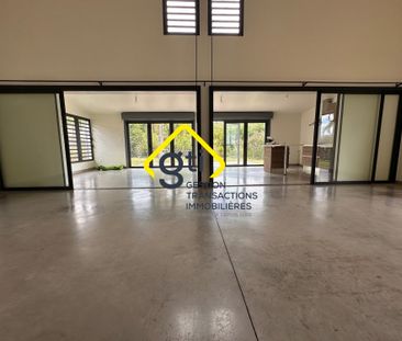 Location Maison 6 pièces 165m² LA MONTAGNE 97417 - Photo 1