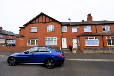 3 bedroom House in Mayville Terrace, Leeds - Photo 4