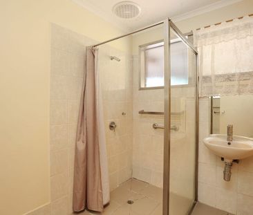 Ready to move in - Photo 5