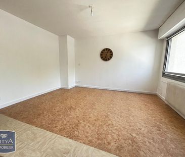 Location Appartement 1 pièce 32m² BOURGES 18000 - Photo 2