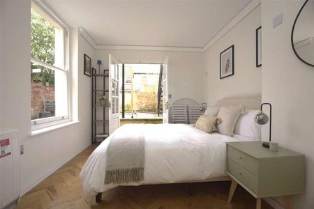 London Road, Cheltenham, Gloucestershire, GL52 - Photo 3