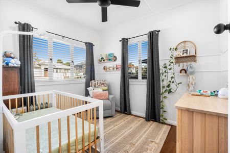 10 Merle Street, Carina QLD 4152 - House For Rent | Domain - Photo 3