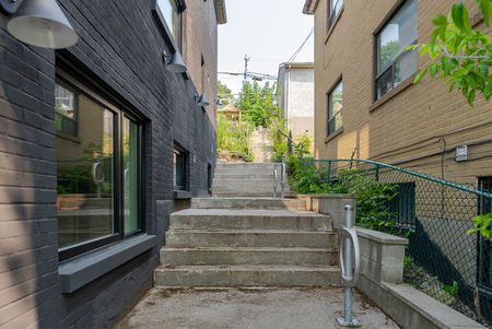 For Lease - 1254 Davenport Road Unit# 1, Toronto, Ontario - Photo 2