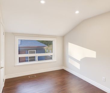 For Lease - 9 Benshire Drive, Toronto, Ontario - Photo 2